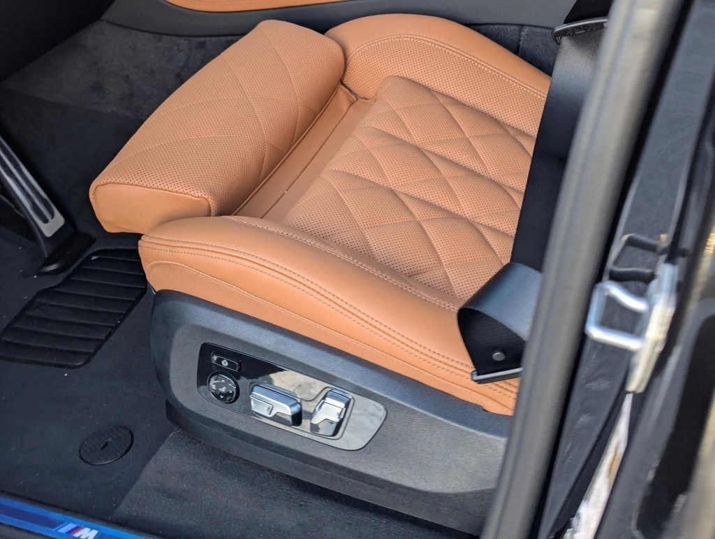New 2027 BMW X7 xDrive40i SUV