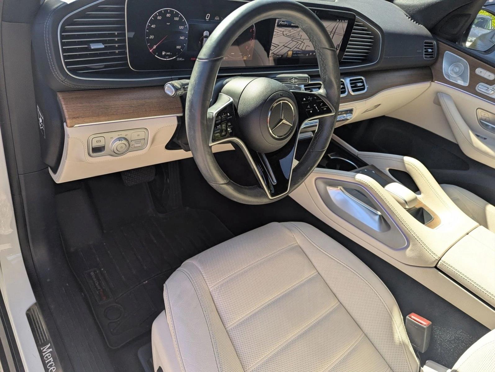 2024 Mercedes Benz GLE 450 4MATIC photo 3