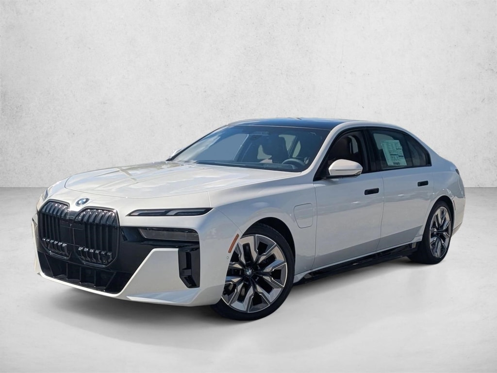 New 2025 BMW 750e xDrive Sedan