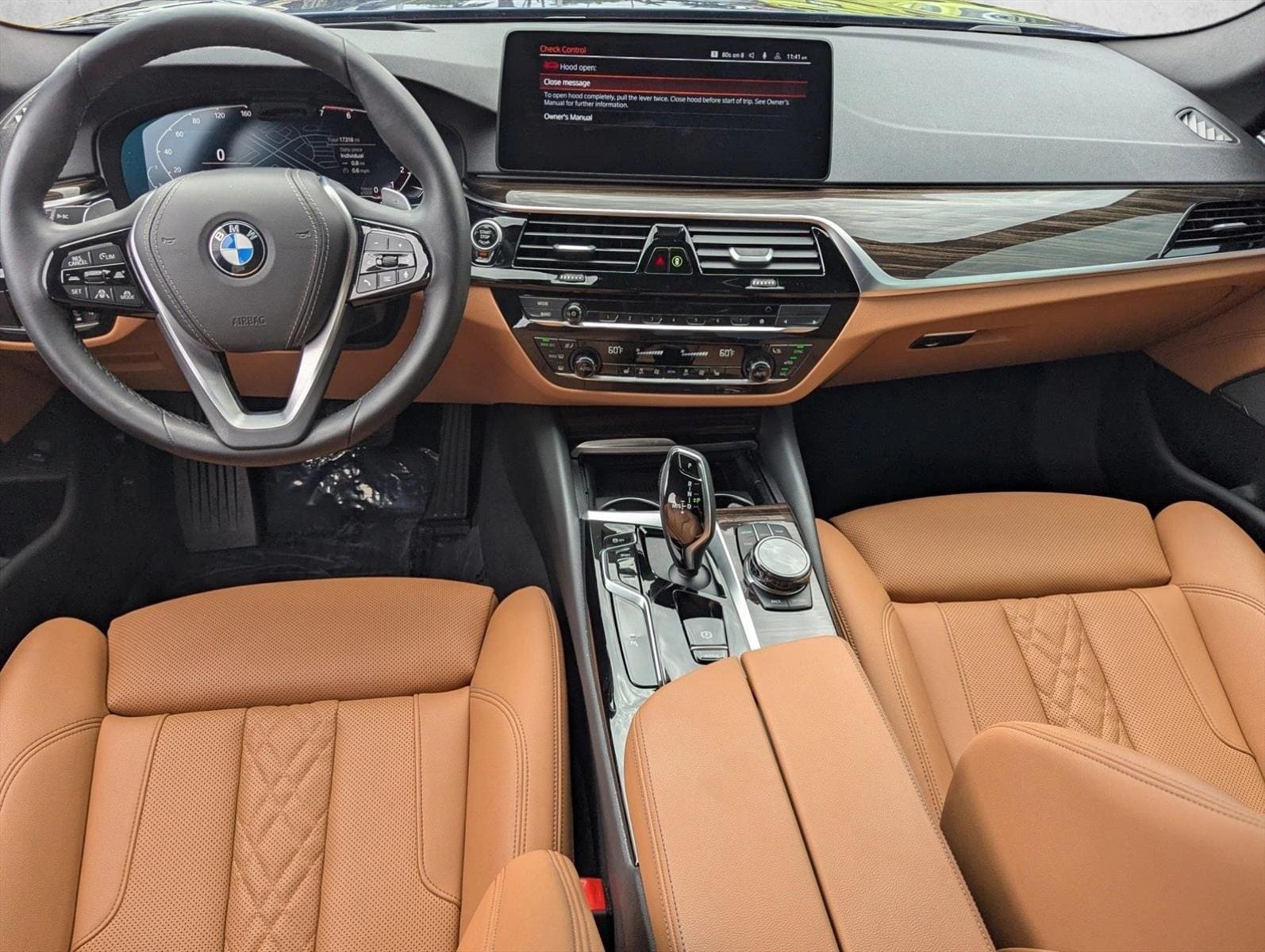 2023 BMW 5 Series 530i - Photo 19