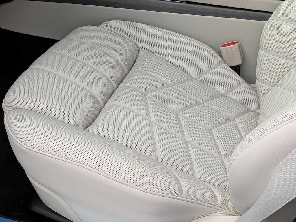 New 2026 BMW 760i xDrive Sedan