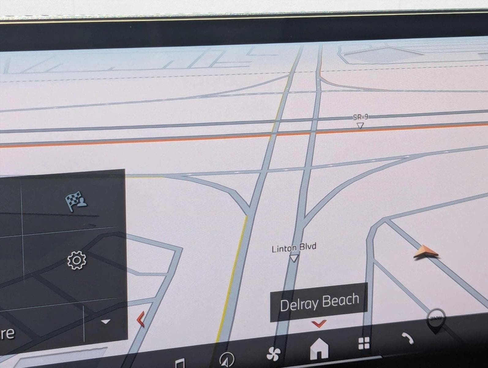 2025 BMW 3 Series 330i - Photo 13