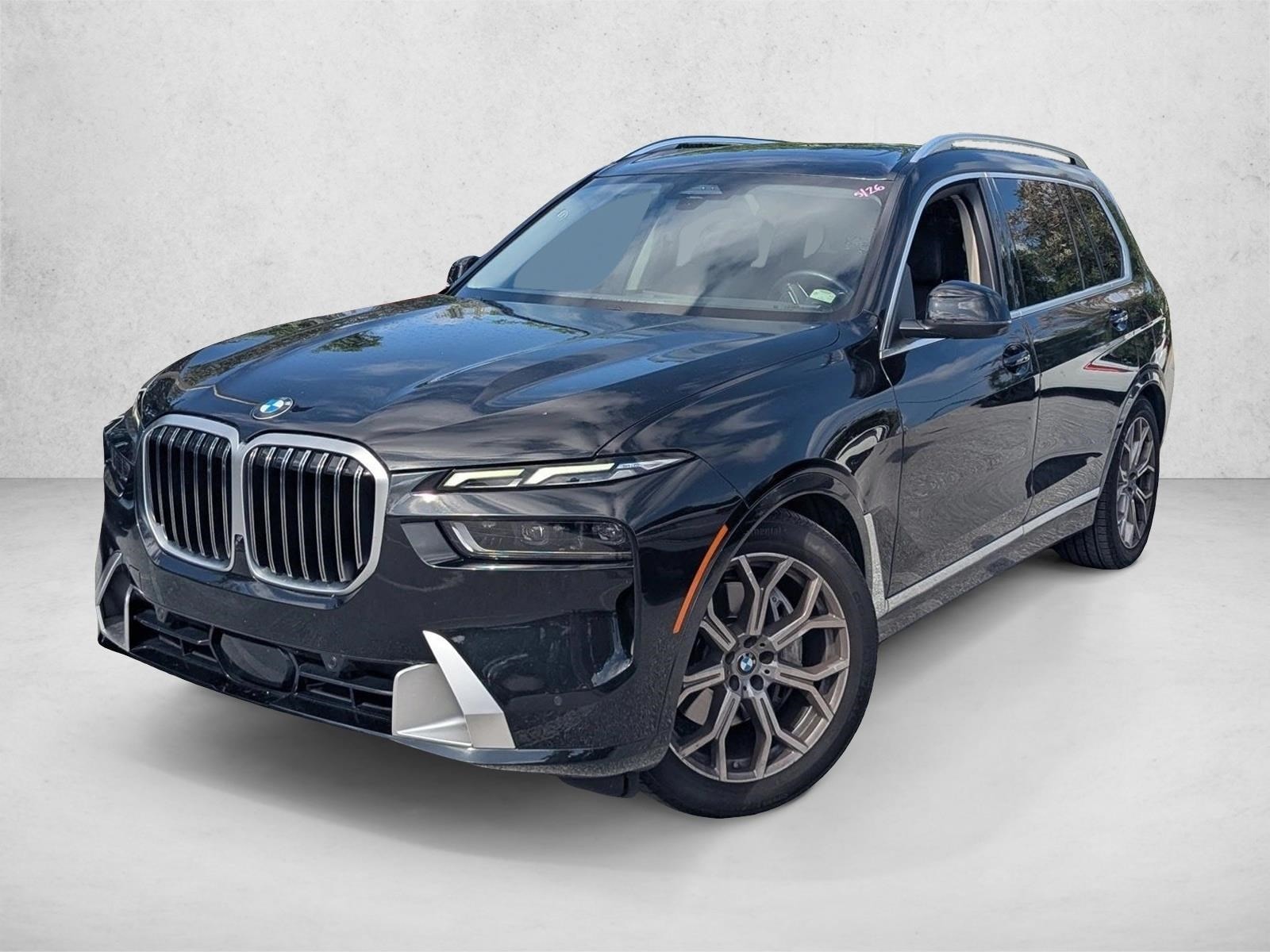2023 BMW X7 xDrive40i's photo