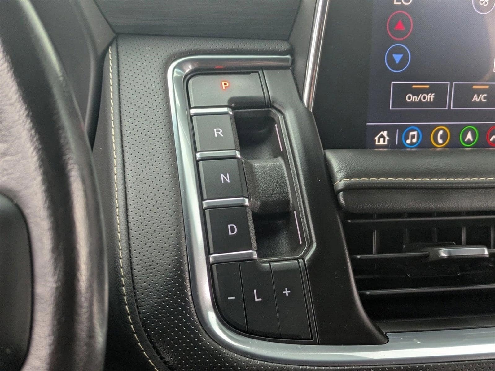 2021 GMC Yukon SLT - Photo 10