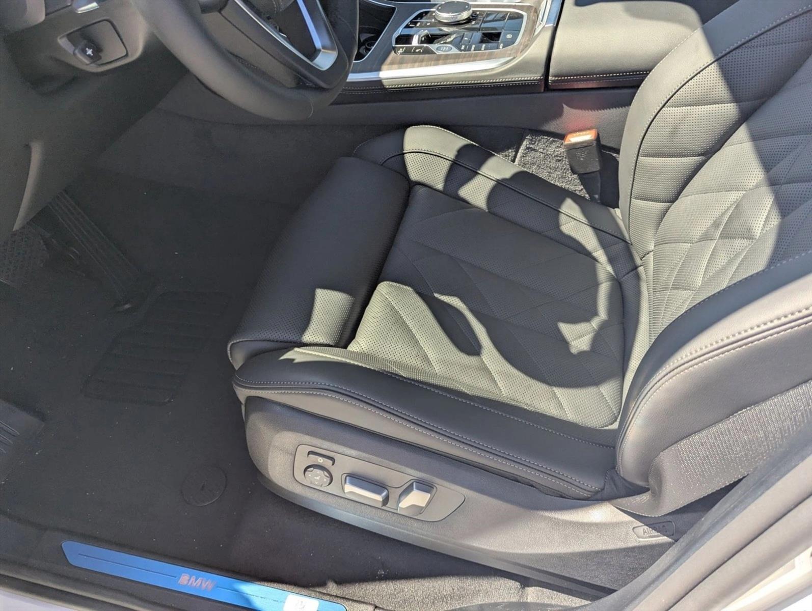 2026 Bmw X5 sDrive40i photo 3