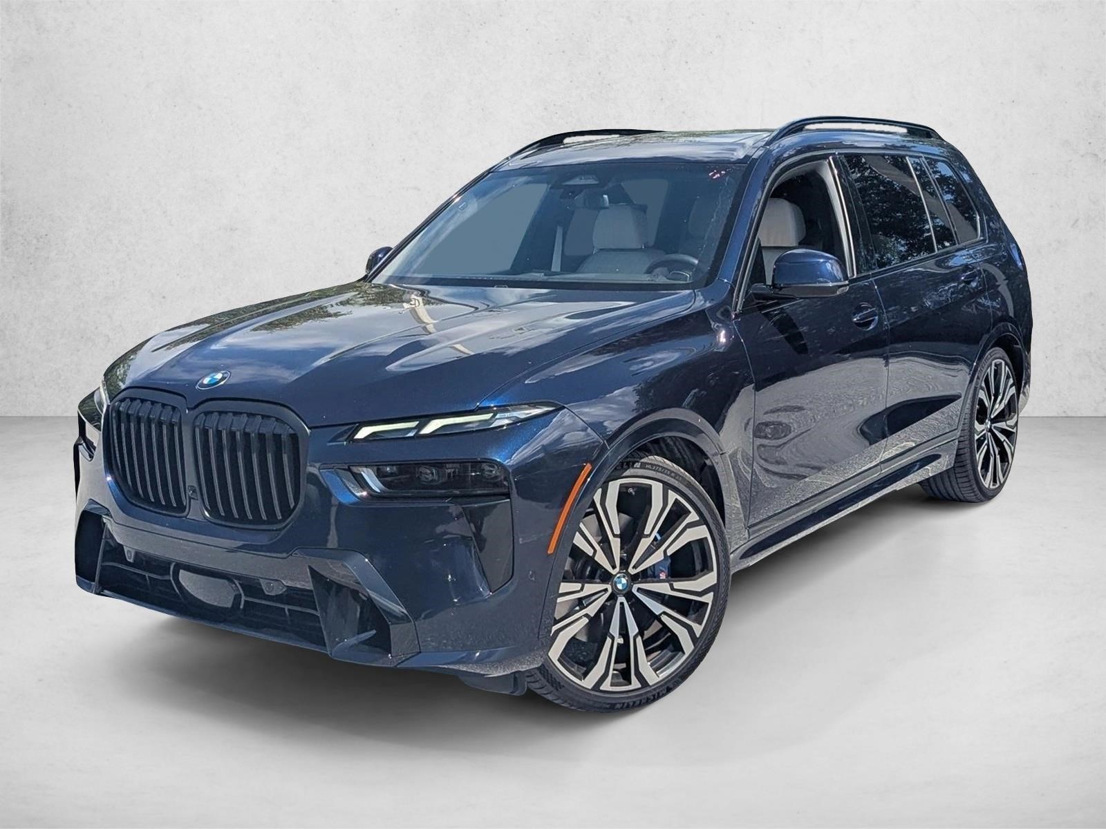 2025 BMW X7 xDrive40i's photo