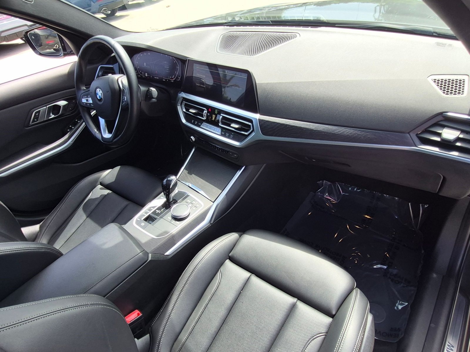 2022 BMW 3 Series 330i - Photo 23