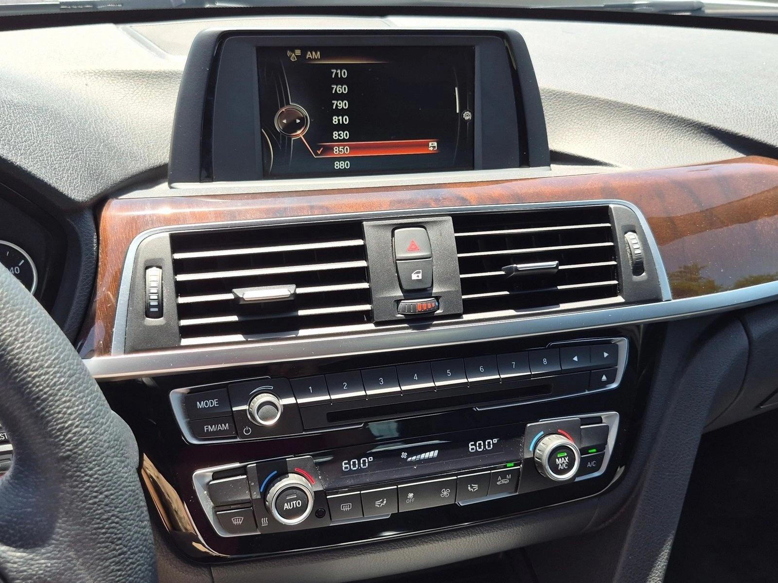 2017 BMW 3 Series 330i - Photo 14