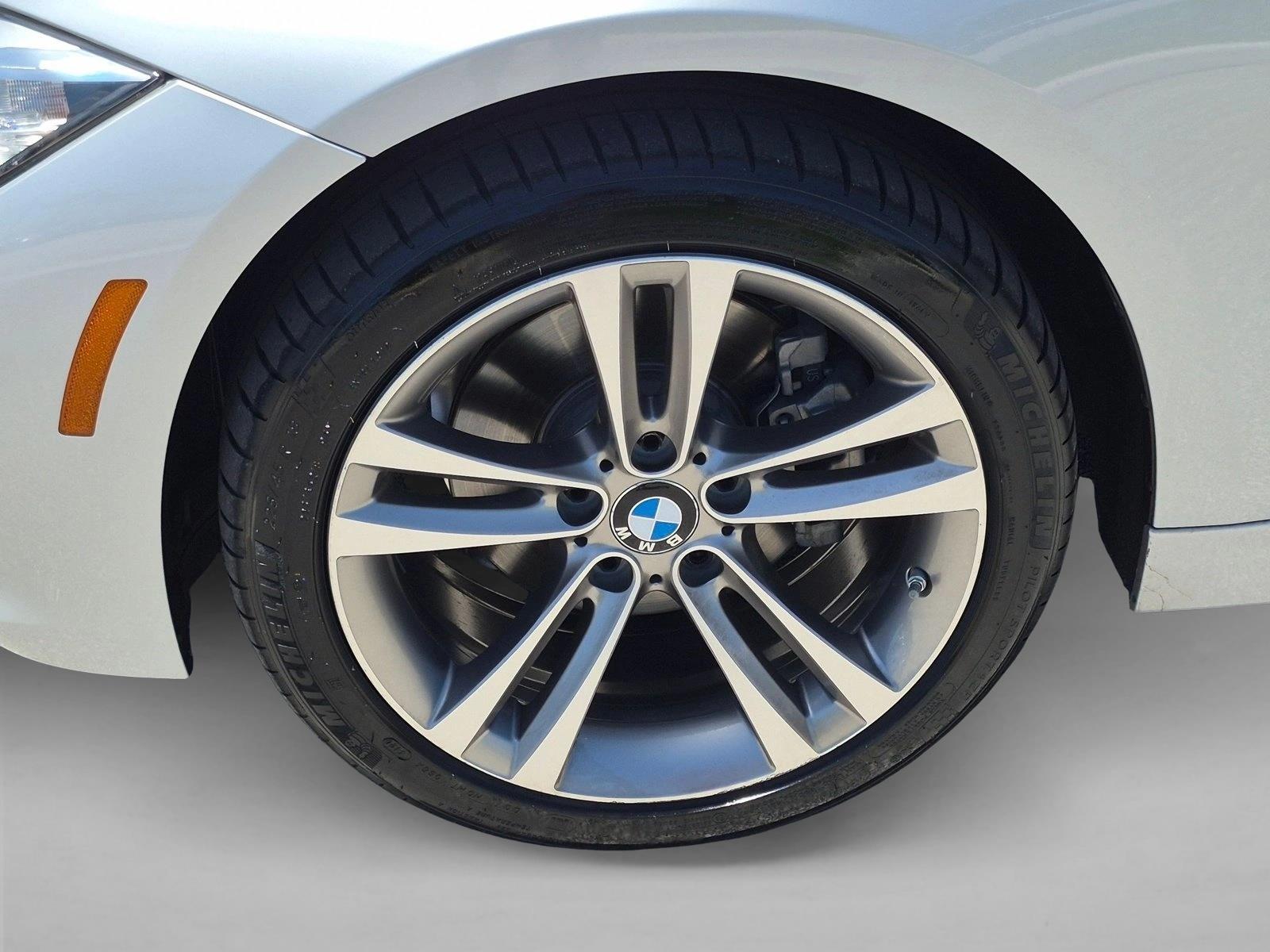 2017 BMW 3 Series 330i - Photo 23