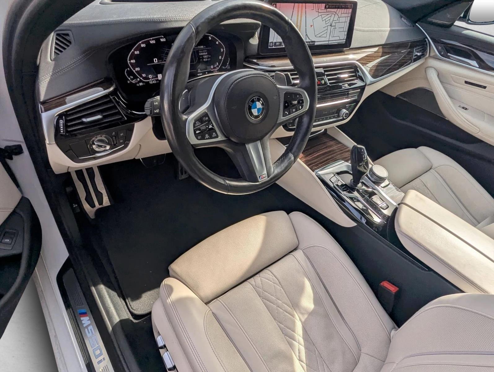 2022 Bmw M550i xDrive Sedan photo 3