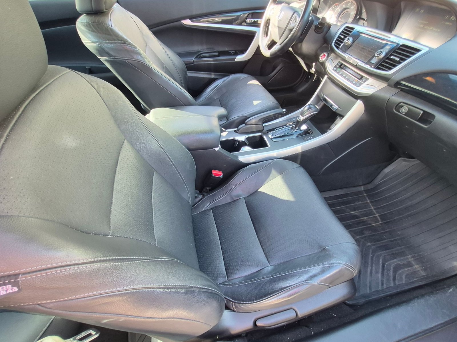 2013 Honda Accord EX-L - Photo 19
