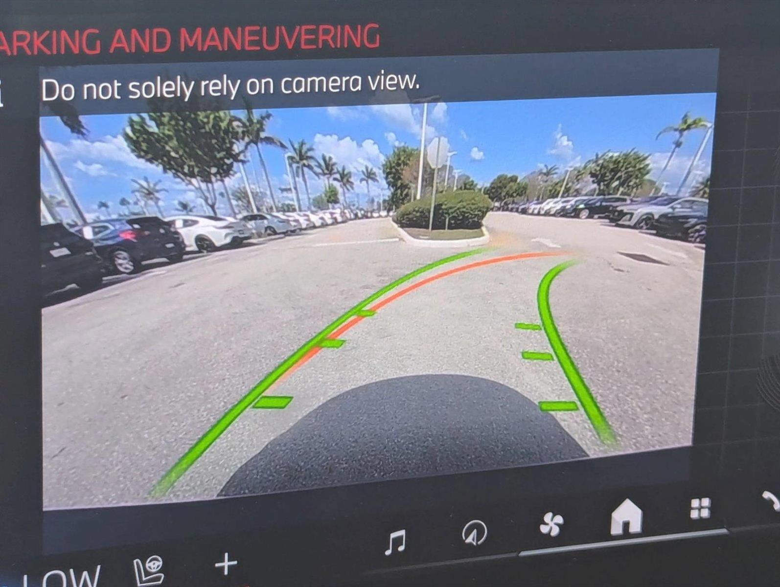 2025 BMW 3 Series 330i - Photo 12