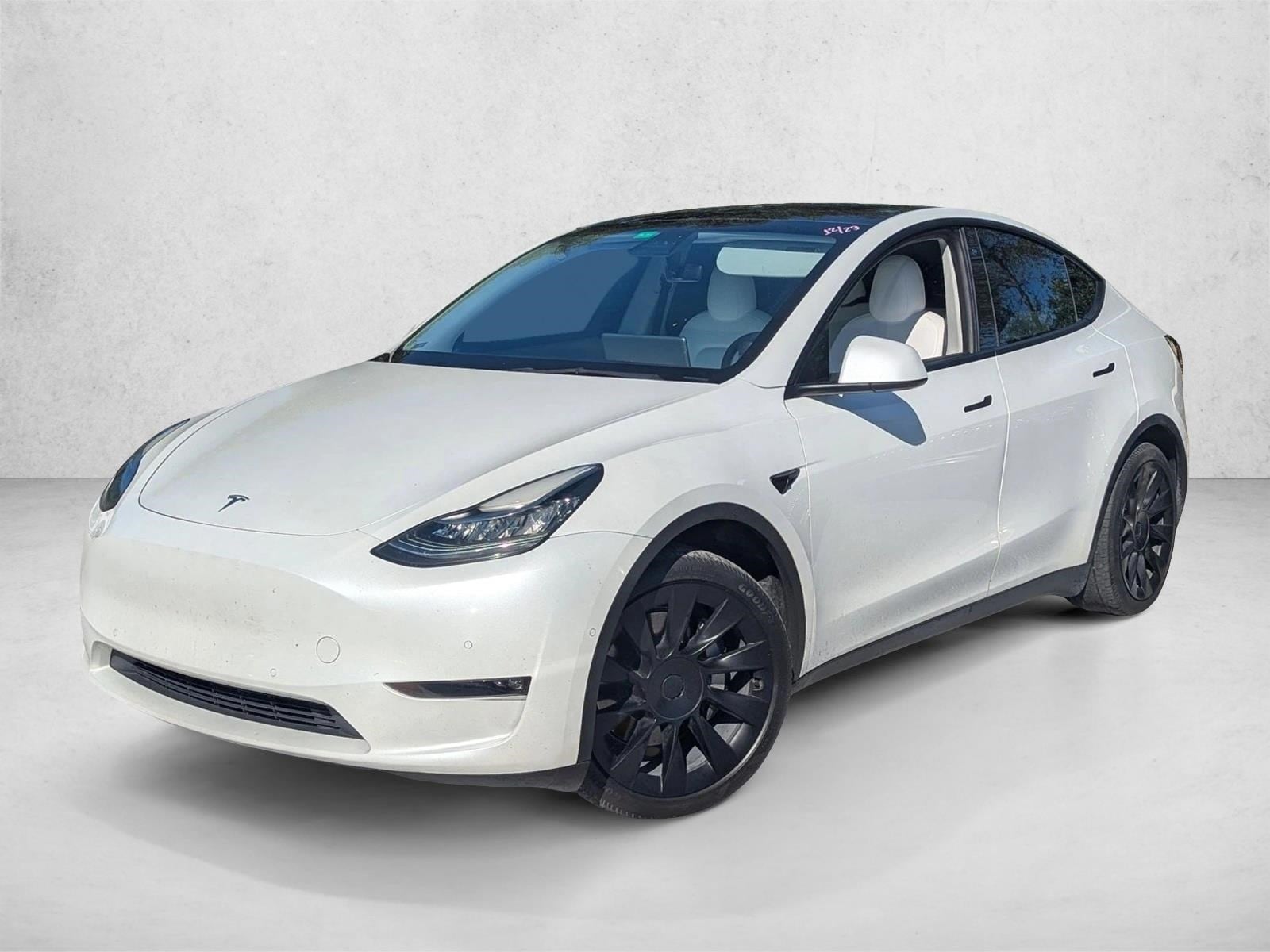 2021 Tesla Model Y Long Range's photo