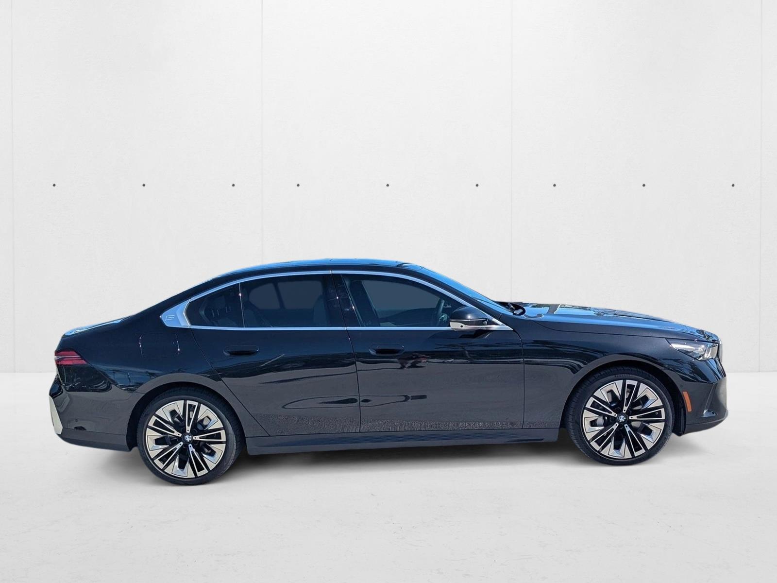 2025 Bmw 530i photo 4