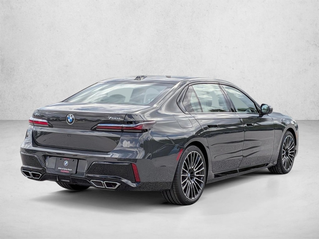 New 2026 BMW 760i xDrive Sedan