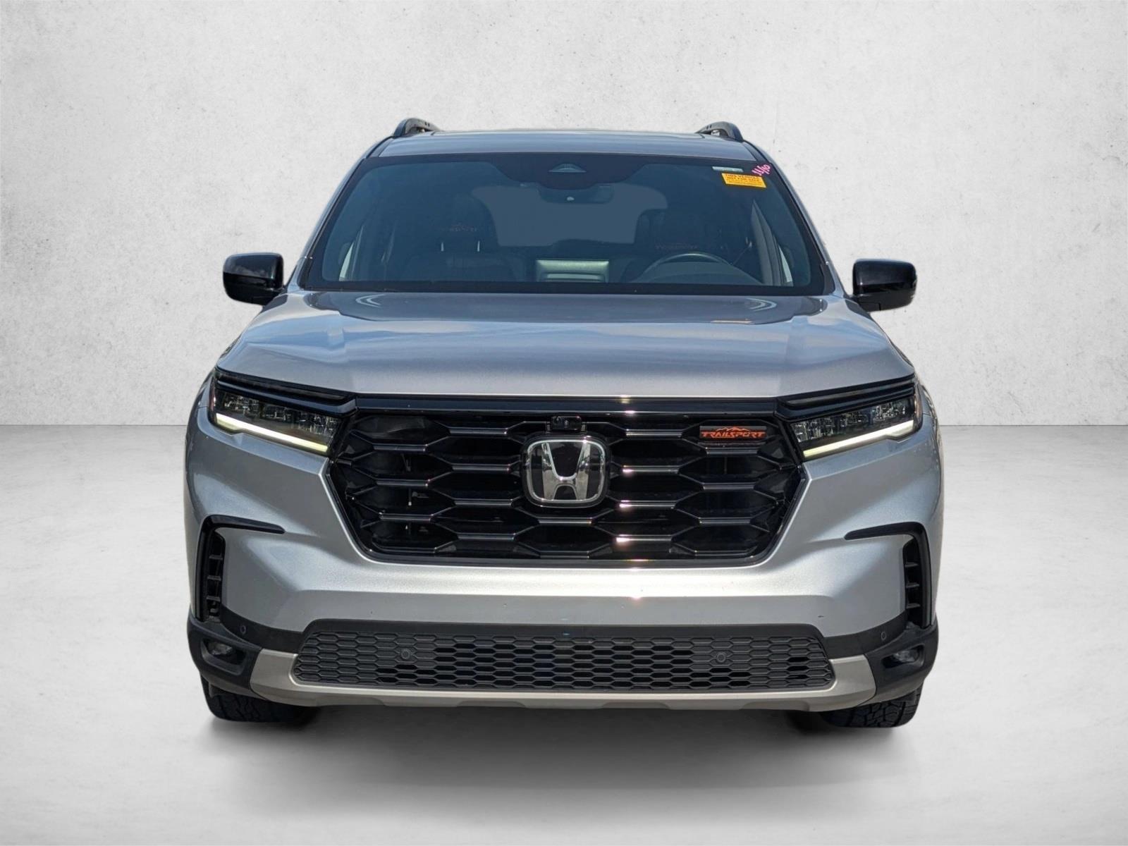 2024 Honda Pilot TrailSport photo 2