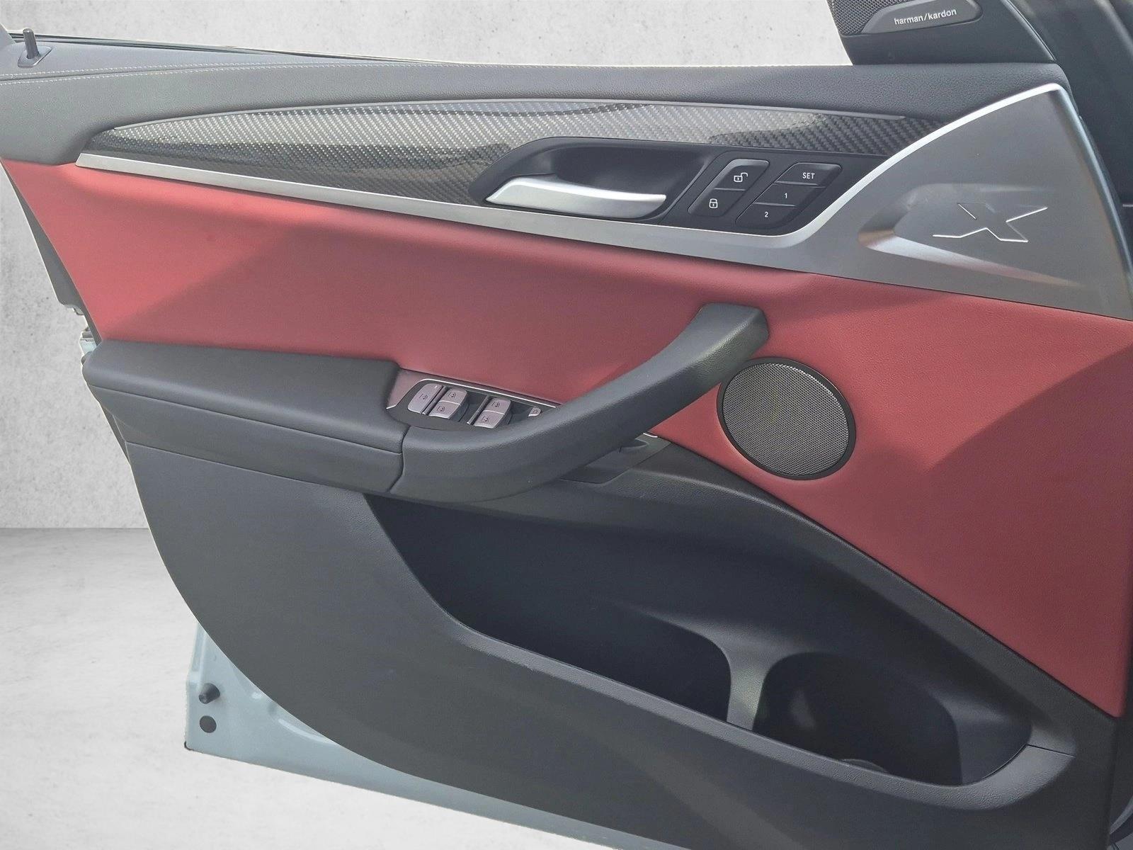 2025 BMW X4 M40i - Photo 9