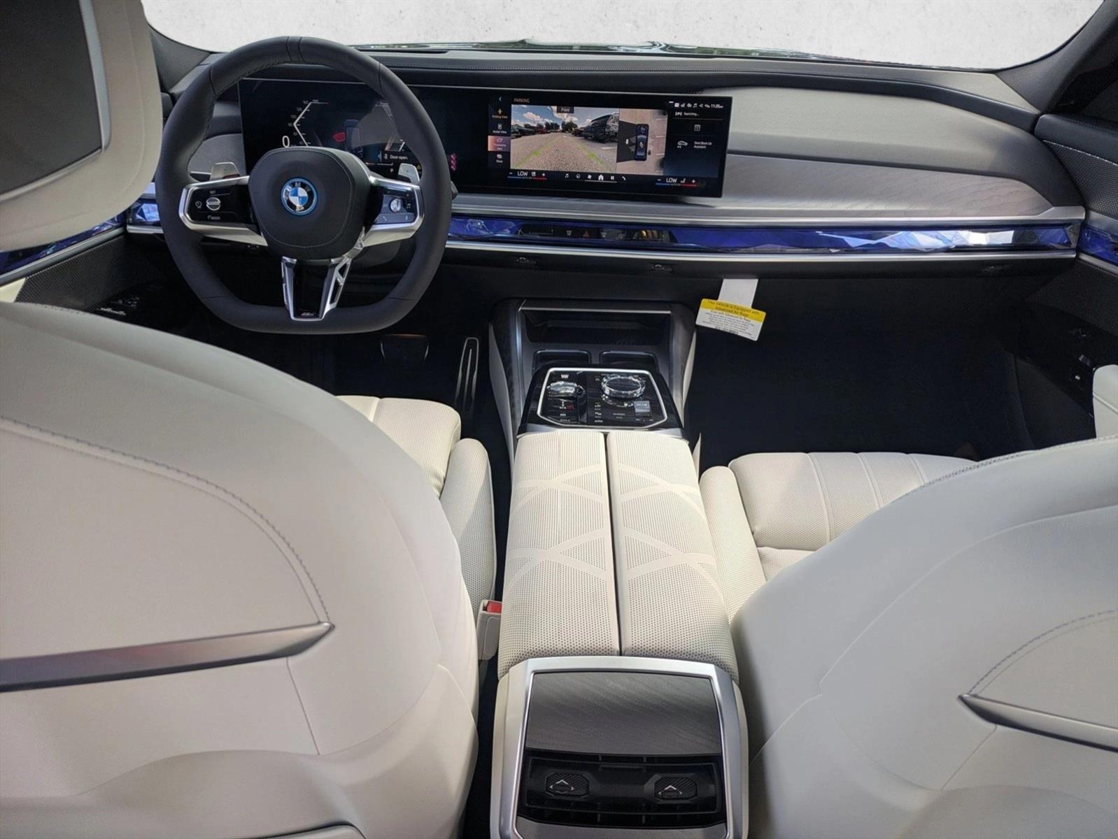 2026 BMW 7 Series 750e - Photo 11