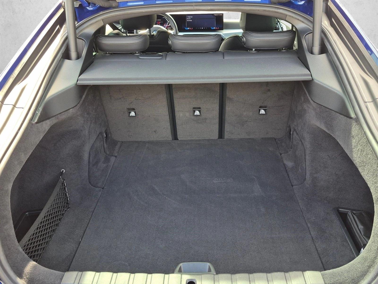 2024 BMW i4 35 - Photo 6