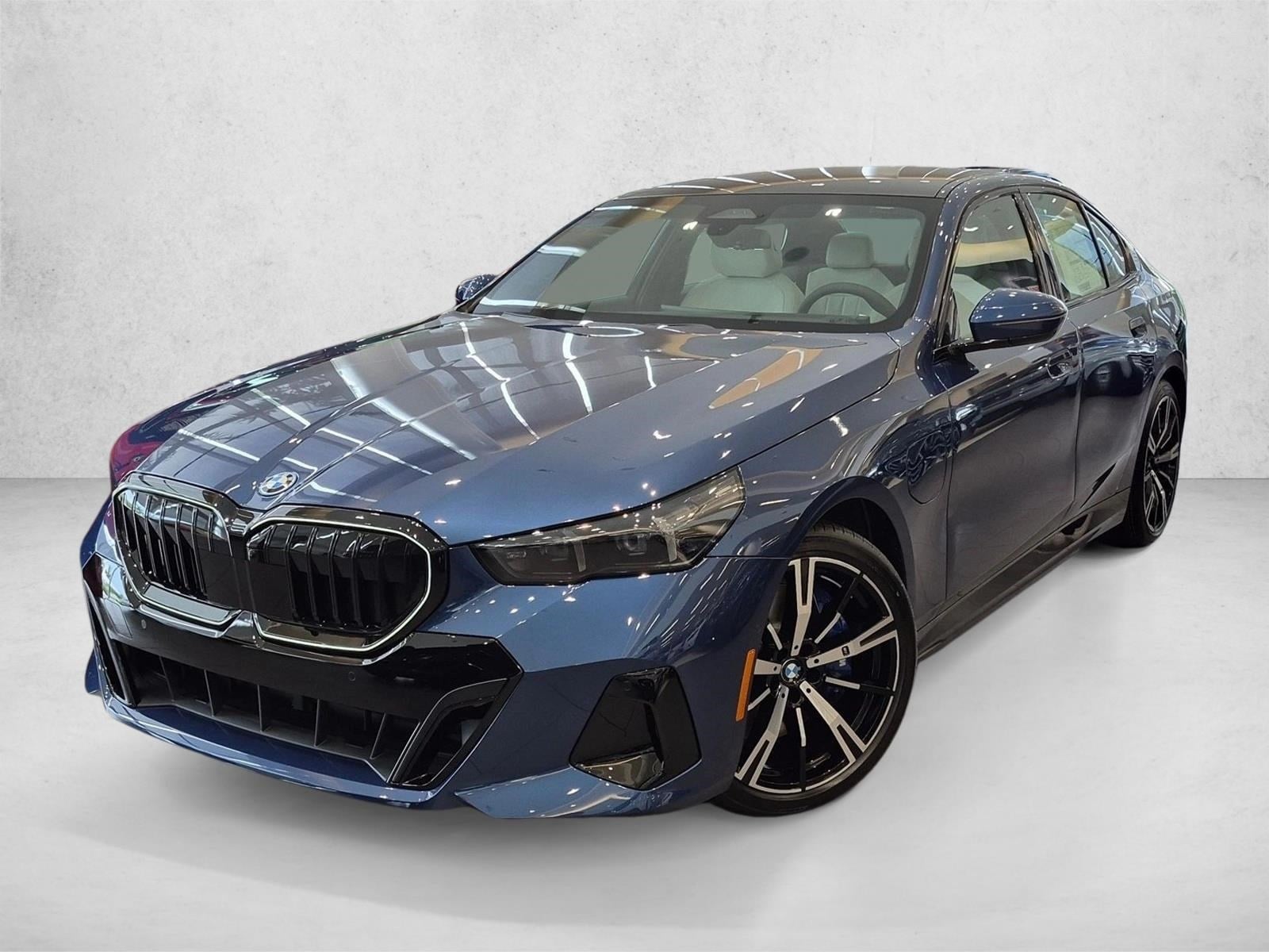 2027 5 Series 550e xDrive