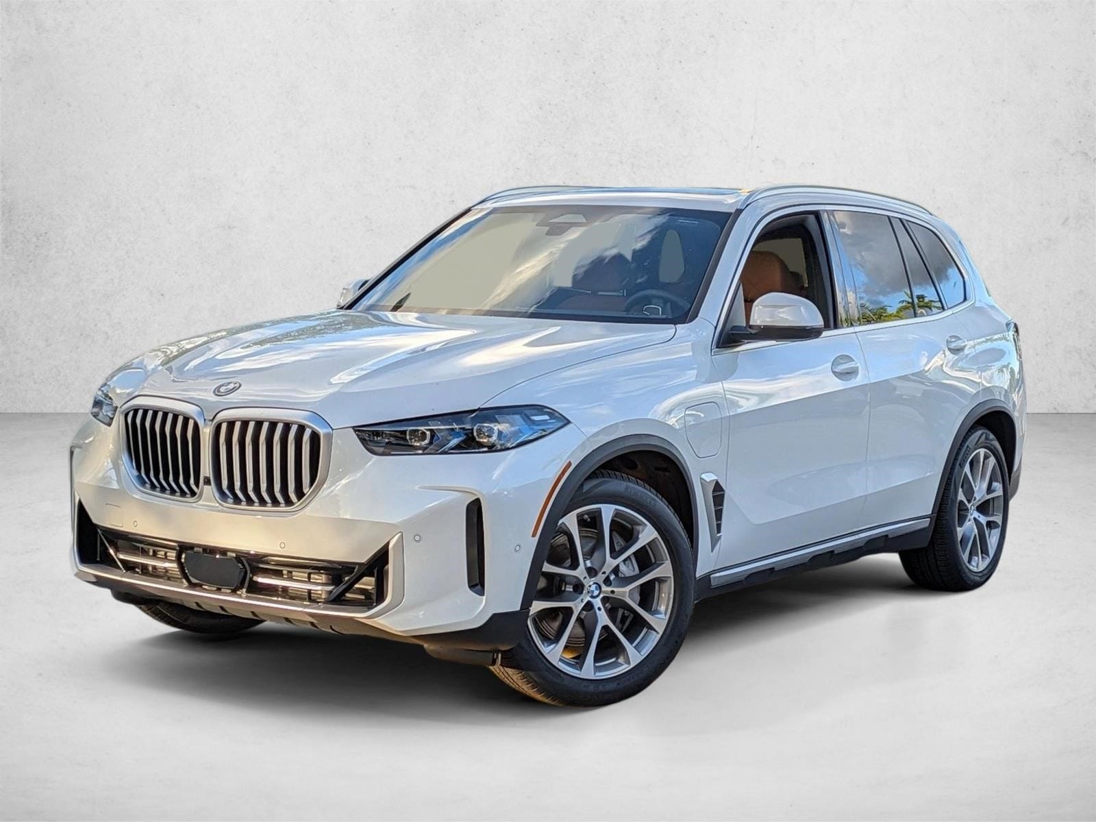 2026 BMW X5 50e's photo