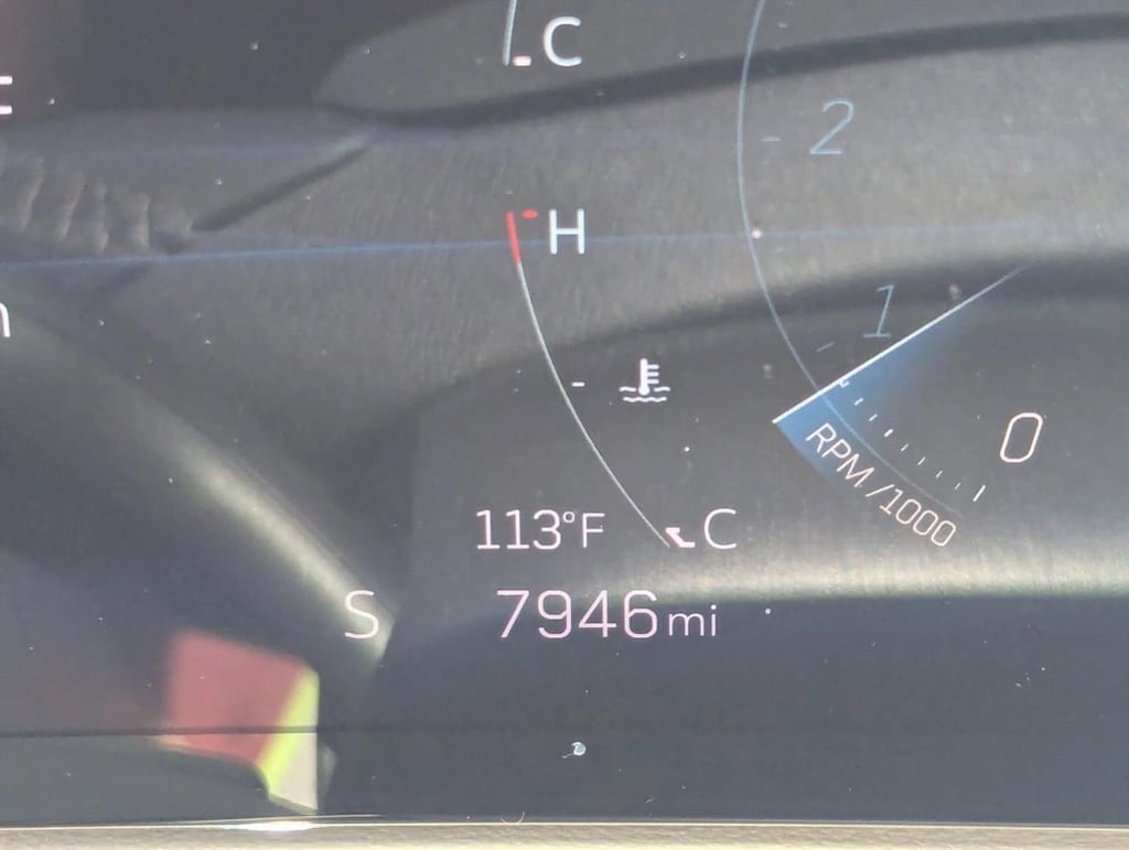 Used 2025 CADILLAC XT4 Premium Luxury SUV