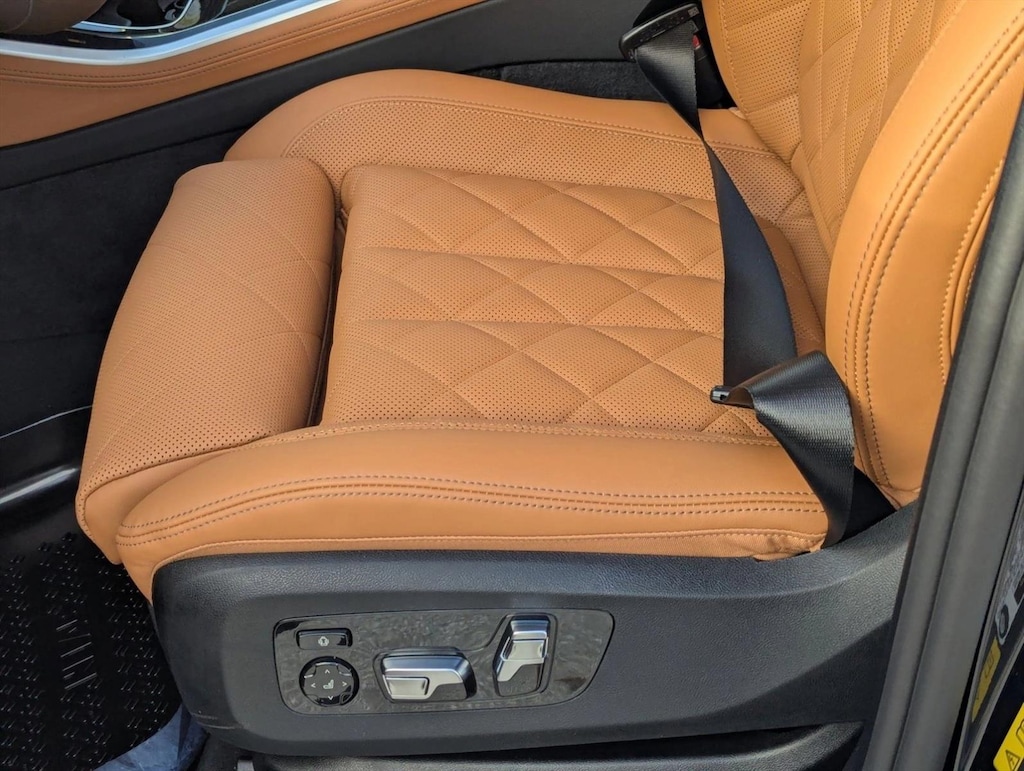 New 2026 BMW X5 PHEV xDrive50e SUV