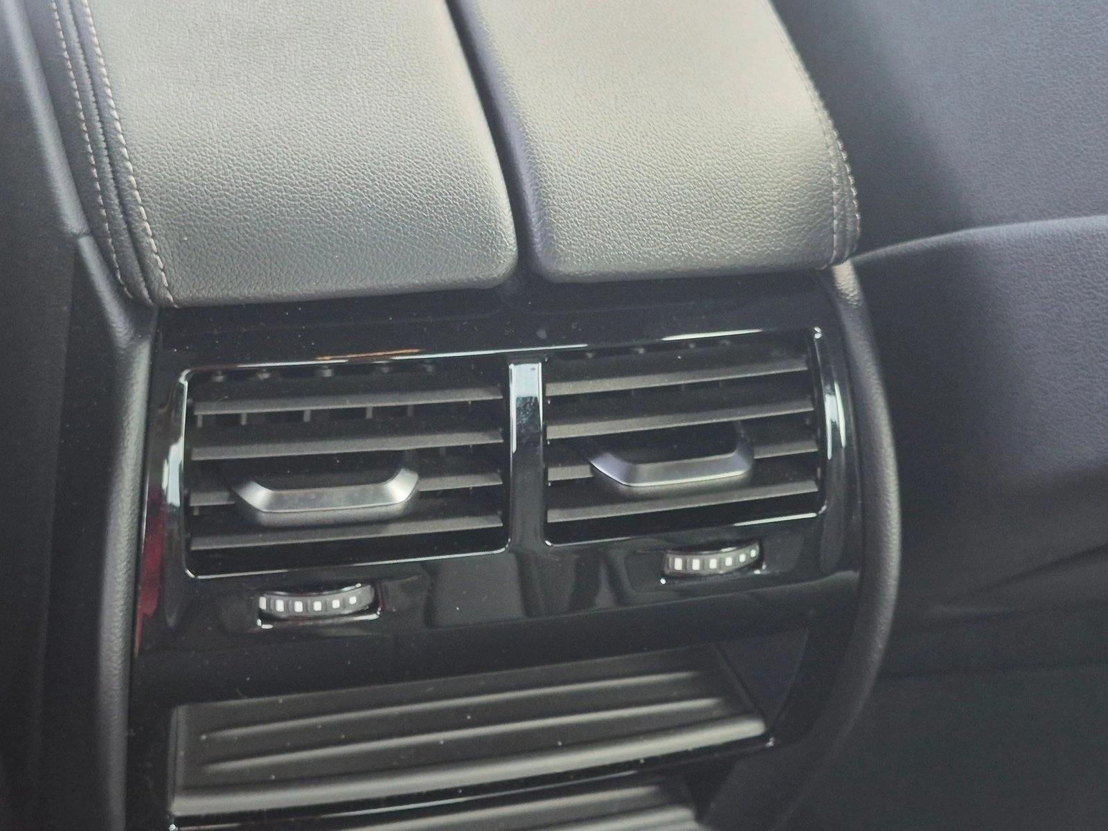 2021 BMW 5 Series 530i - Photo 15