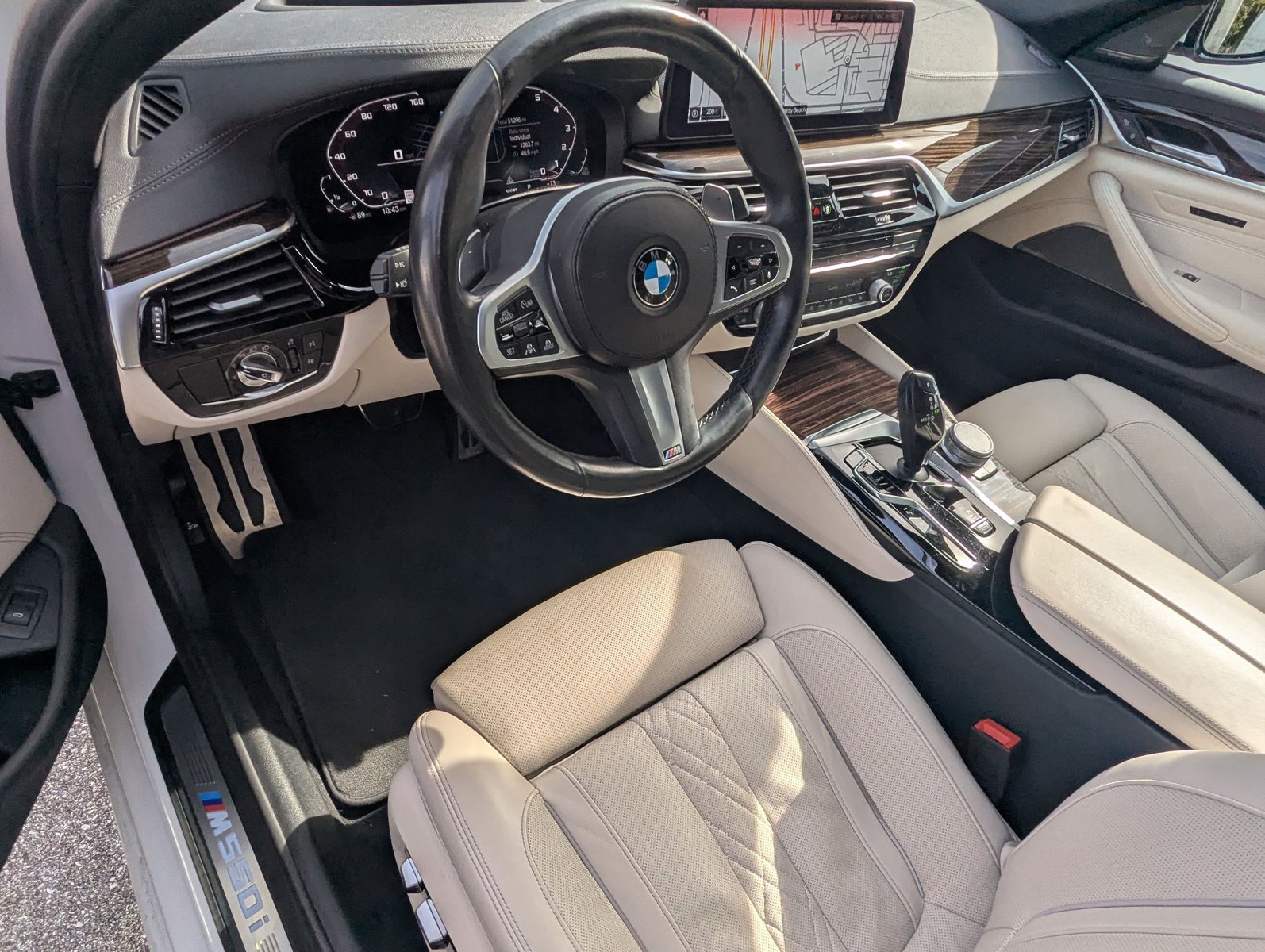 2022 Bmw M550i xDrive Sedan photo 3