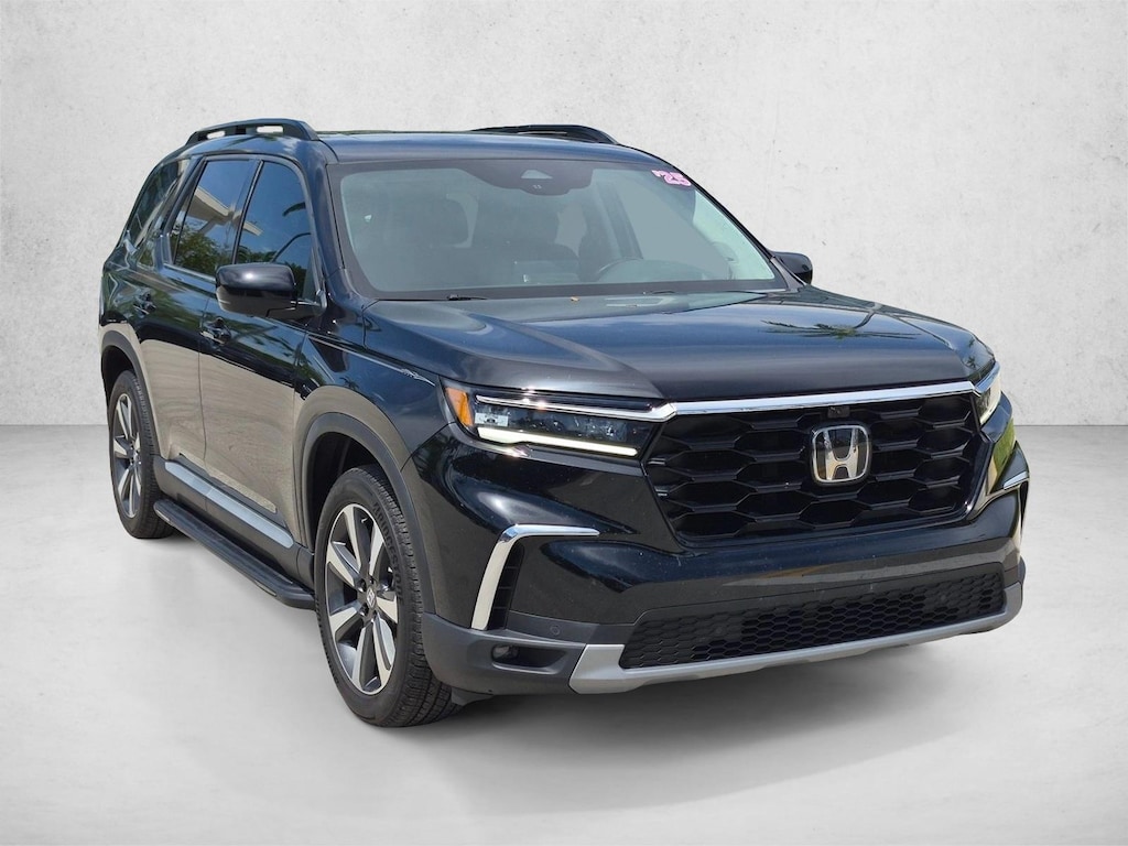Used 2025 Honda Pilot Elite SUV