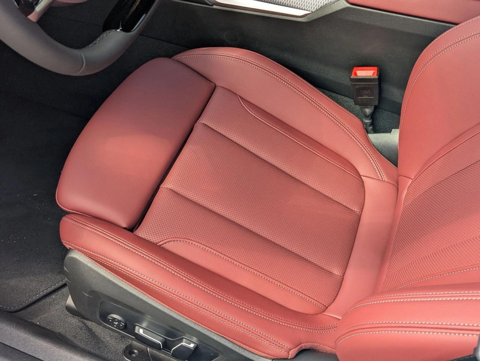 2025 Bmw 330i xDrive Sedan photo 2