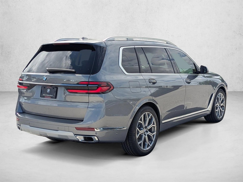 New 2026 BMW X7 xDrive40i SUV