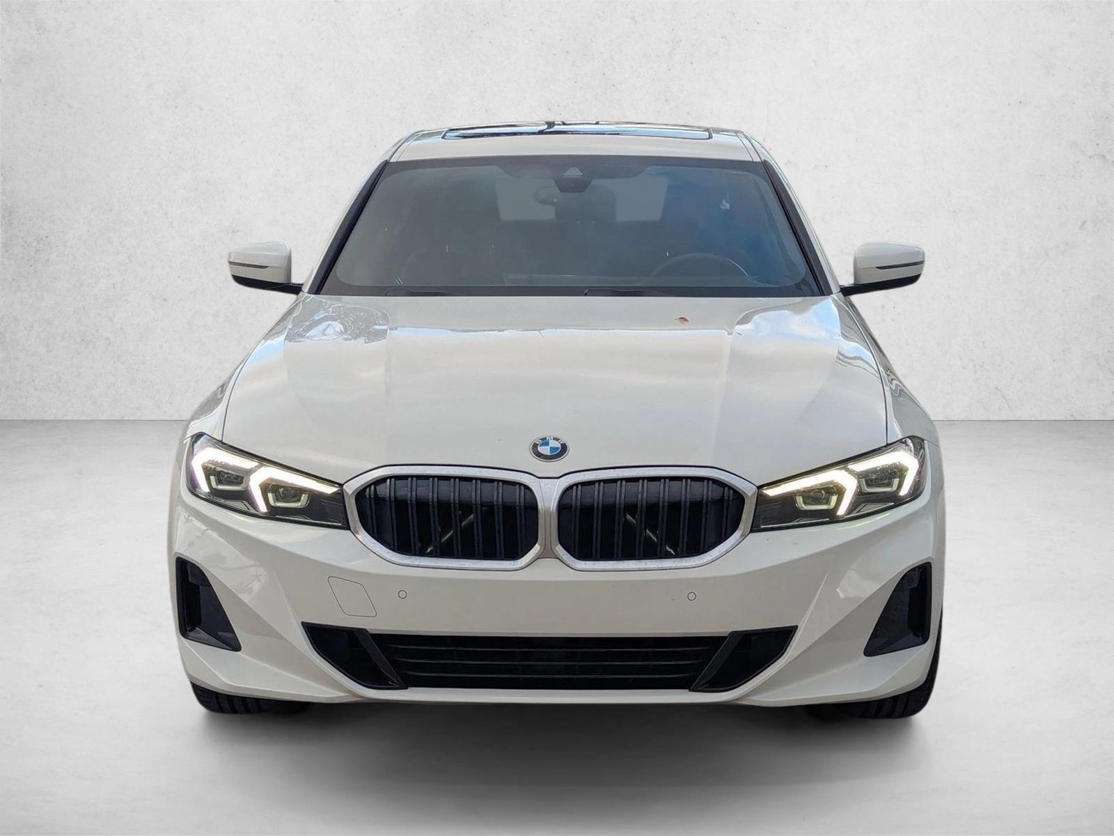 2023 Bmw 330i Sedan photo 2