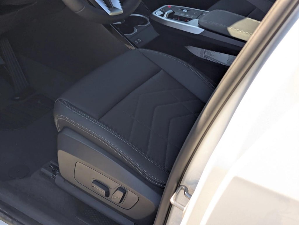 New 2026 BMW X1 xDrive28i SUV