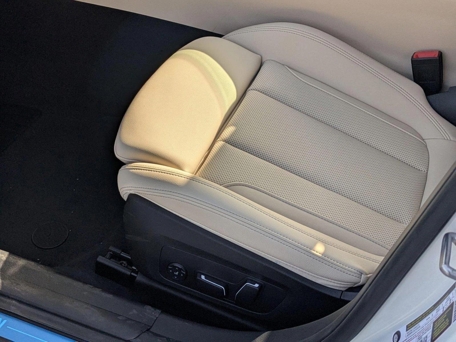 2025 Bmw 330i photo 4