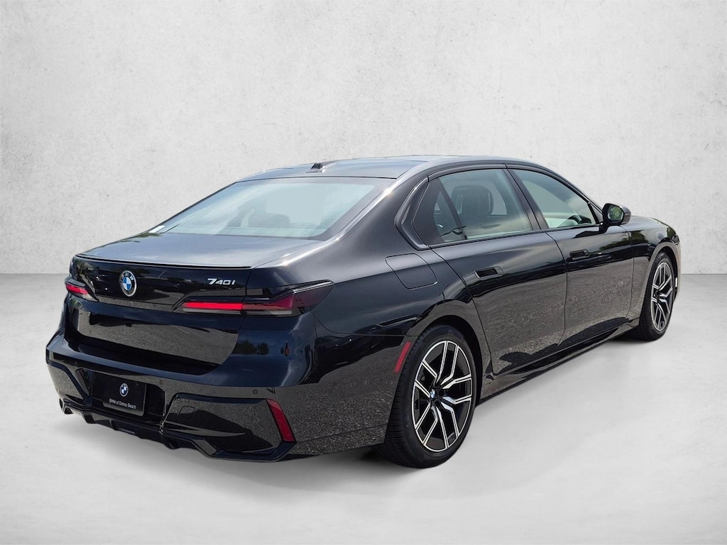 New 2026 BMW 740i Sedan