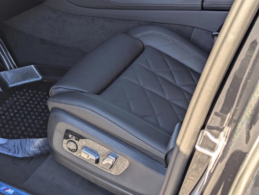 New 2026 BMW X5 sDrive40i SUV