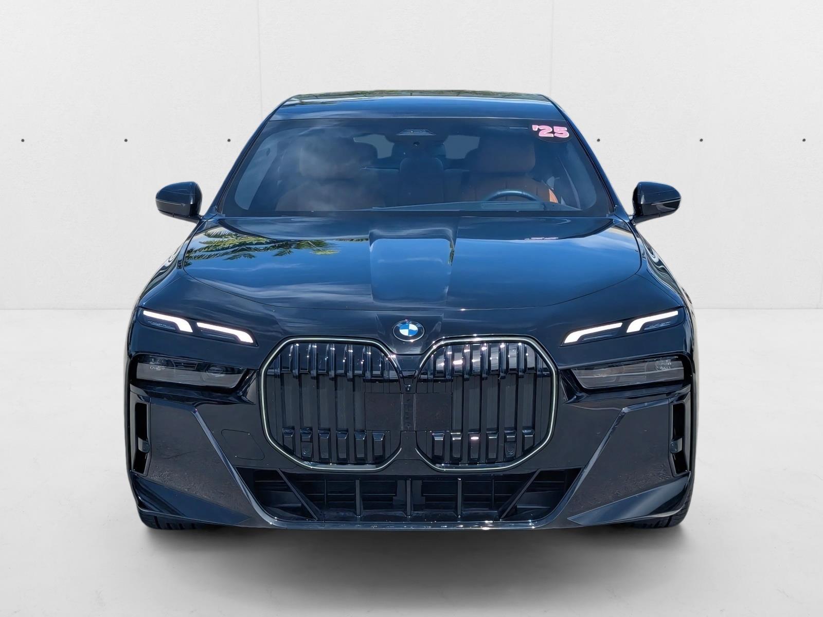 2025 Bmw 740i xDrive photo 2