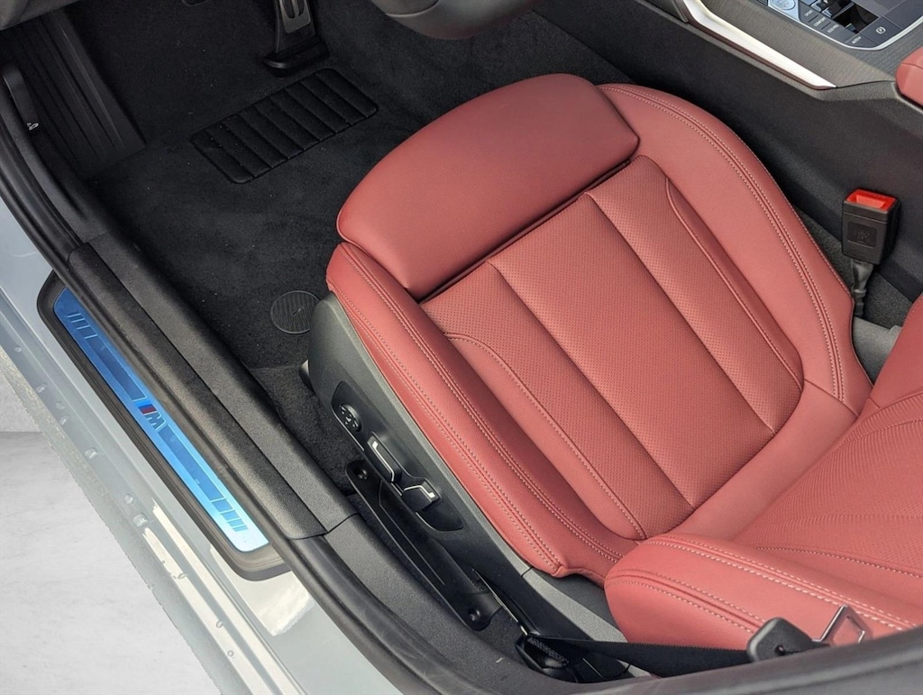New 2026 BMW 330i Sedan