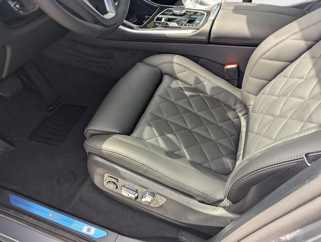 New 2026 BMW X5 sDrive40i SUV