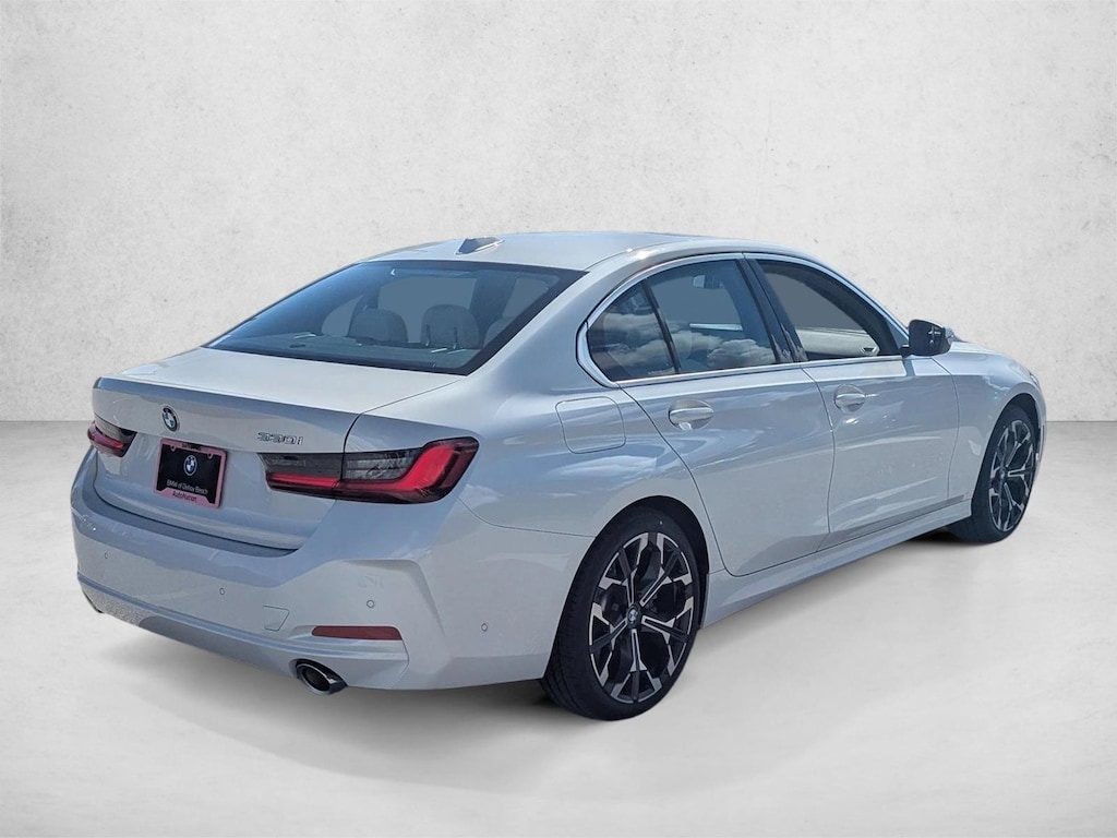 New 2026 BMW 330i Sedan