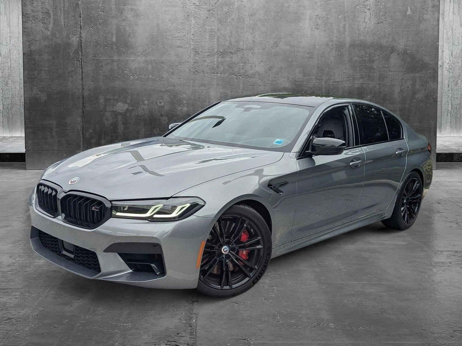 2023 BMW M5