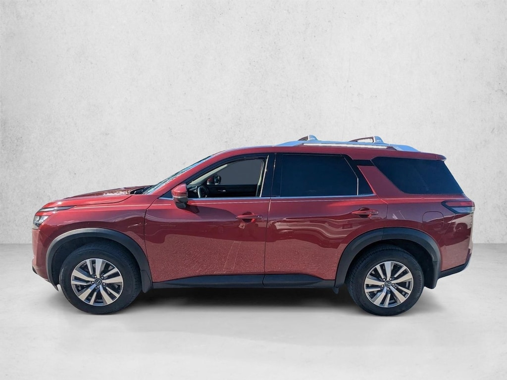 Used 2022 Nissan Pathfinder SL SUV