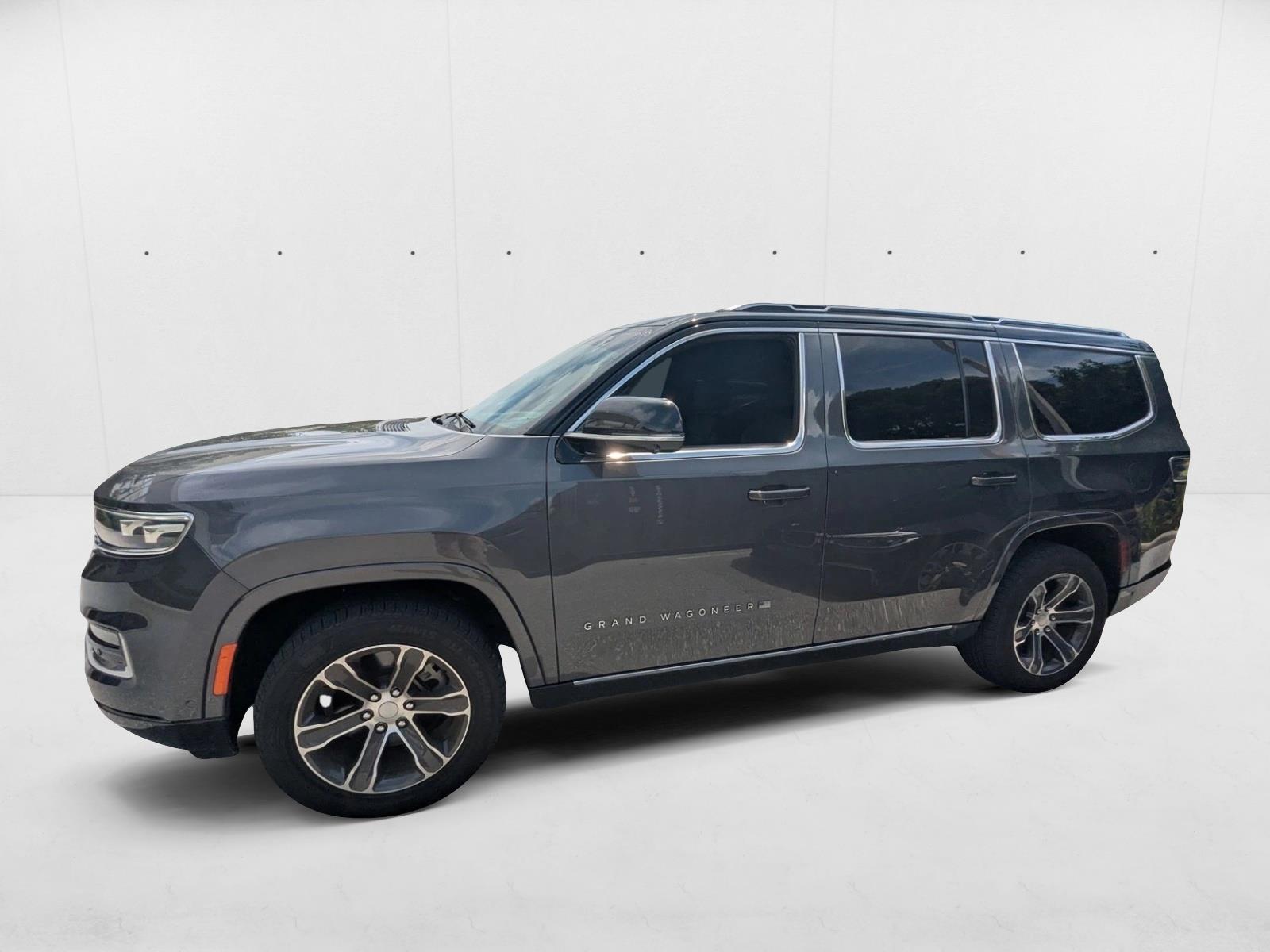 2023 Jeep Grand Wagoneer Base photo 2