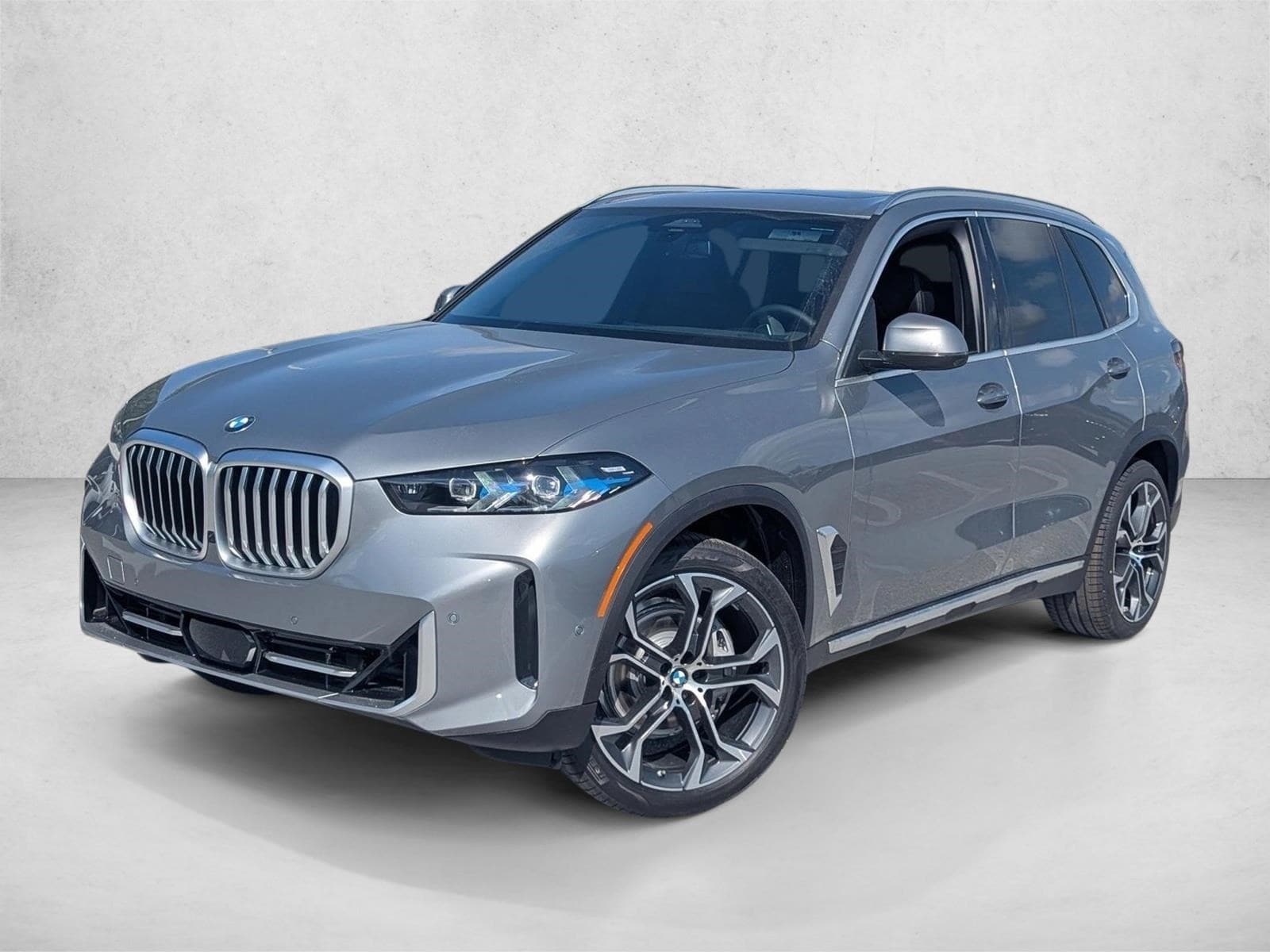 2026 BMW X5 sDrive40i's photo