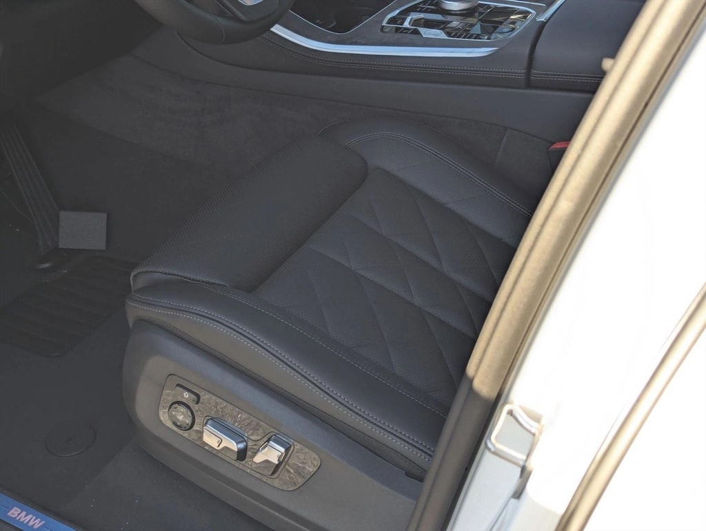 New 2026 BMW X5 sDrive40i SUV