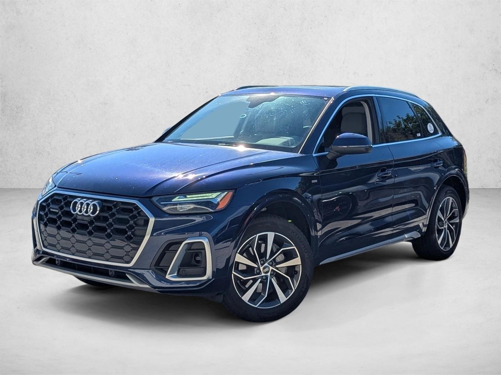 2022 Audi Q5 Premium Plus's photo