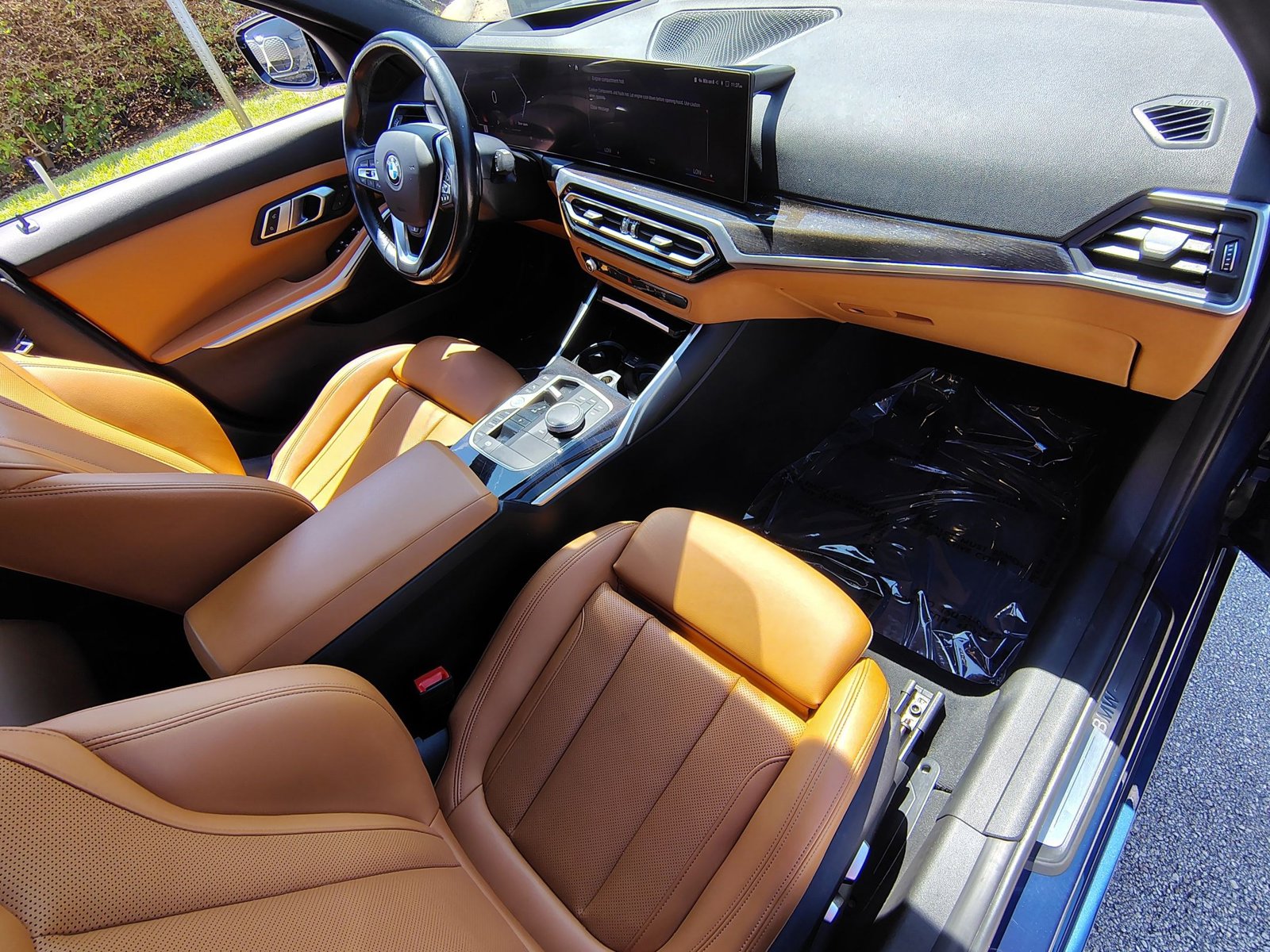 2023 BMW 3 Series 330i - Photo 23