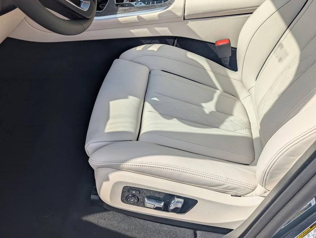 New 2026 BMW X5 sDrive40i SUV