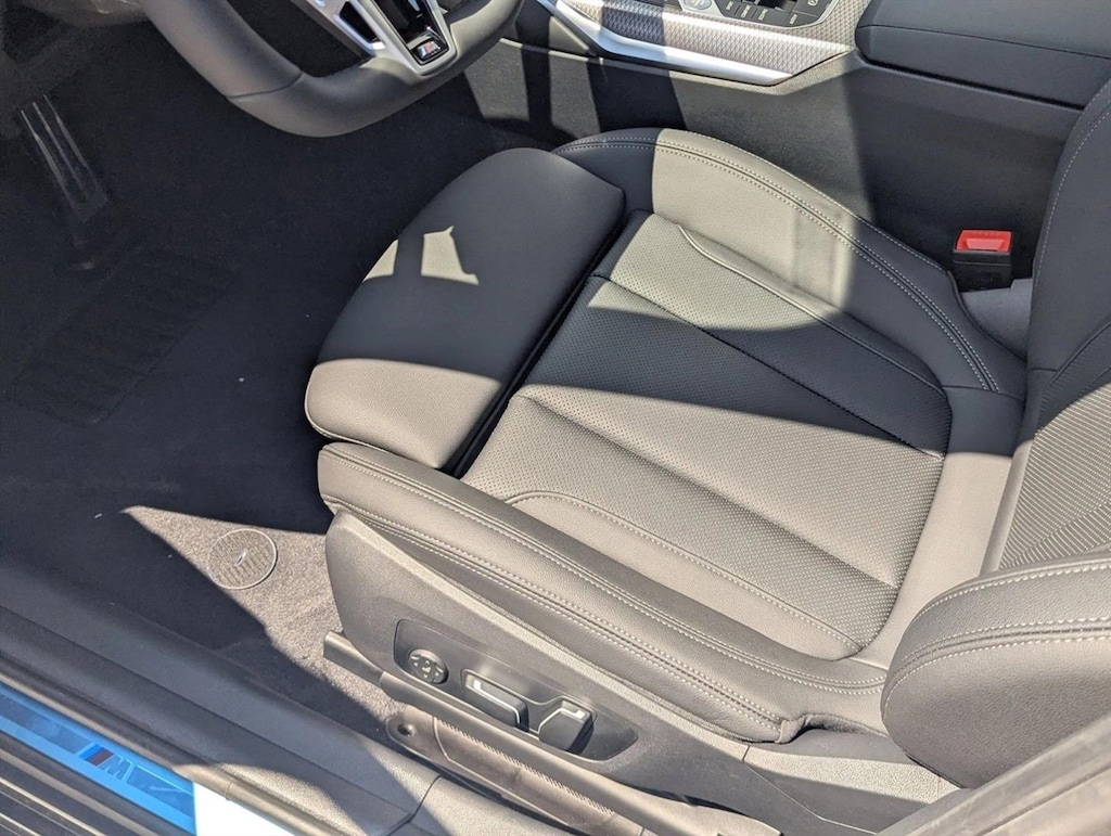 New 2026 BMW 330i Sedan